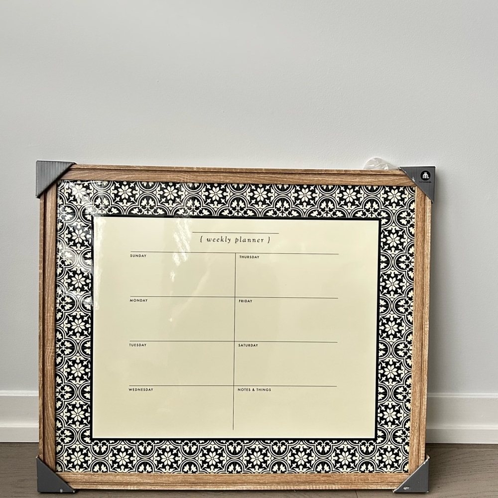 Brand New Sealed Hometrends Weekly Planner a bit yellow board comes w/ markers